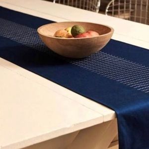 NWOT Territory Table Runner